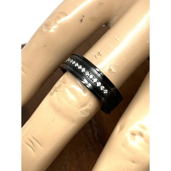 Men's Wedding Band Black Stainless Steel Diamond 7mm Wide Ring Size 8.25 - Picture 11 of 13